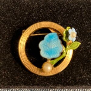 Vintage Blue Floral Circle Brooch